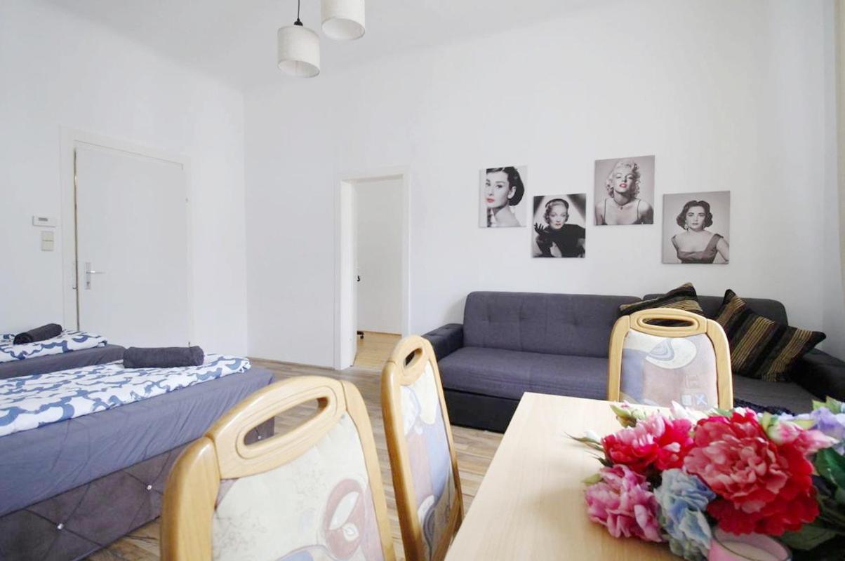 Homestay Comfortable Near Schonbrunn Palace *