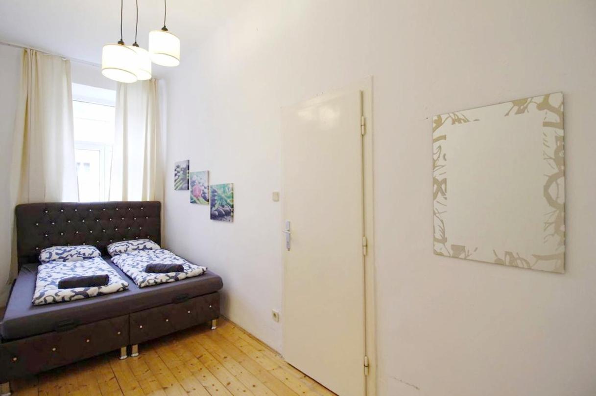 Privatunterkunft Comfortable Near Schonbrunn Palace